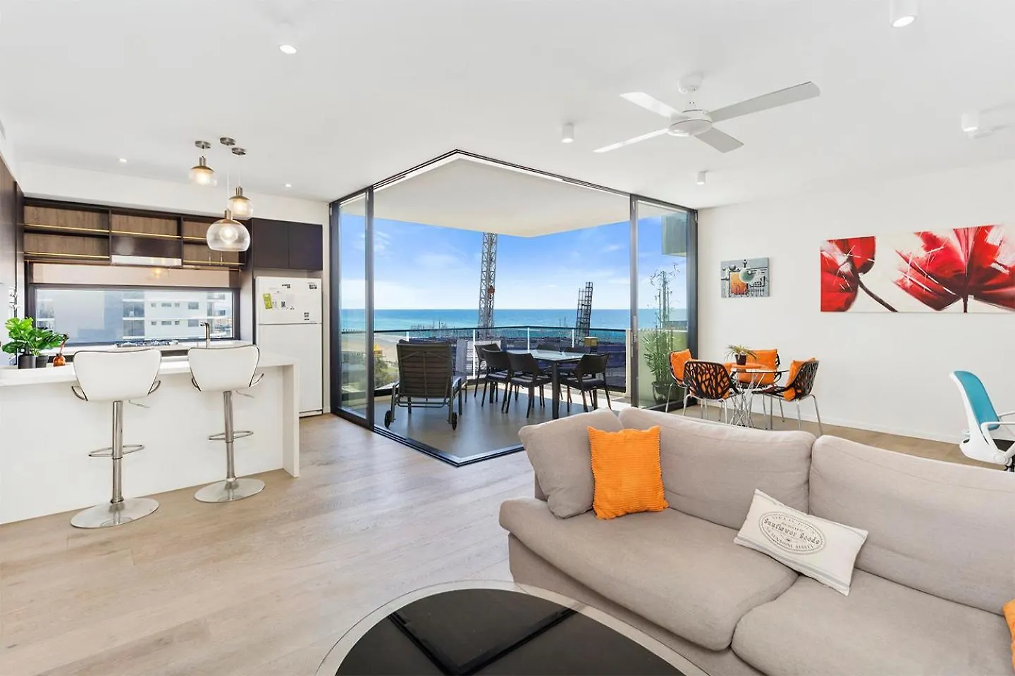 5Th Floor Beachside Ocean View With Wi-Fi, Pool And Gym Gold Coast
